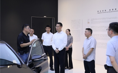 浙江省副省长卢山莅临1277星际电子游戏调研